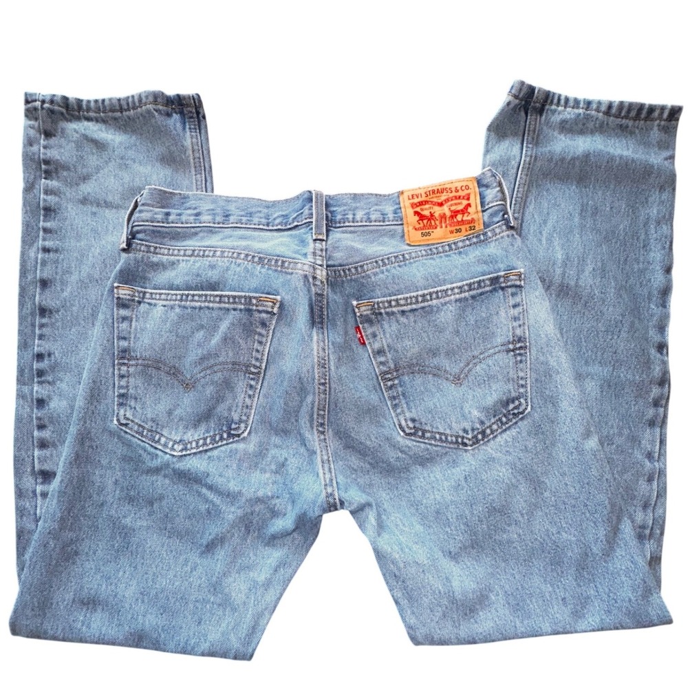 Levis 505 Regular Fit Straight Leg Jeans Light Wash Blue W30 L32 00505-4834